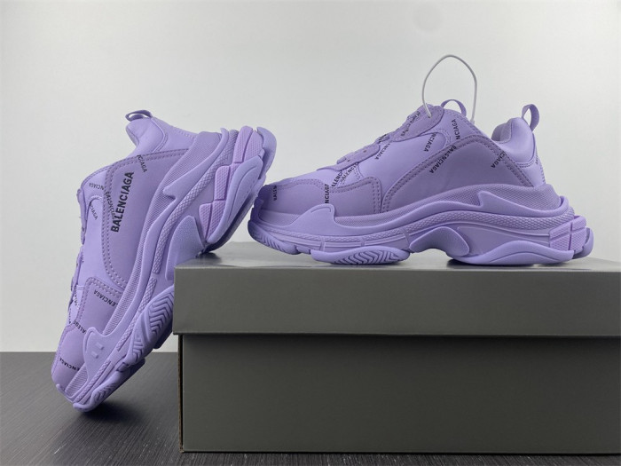 Ba*len*cia*ga triple s sneaker w2br1 2055