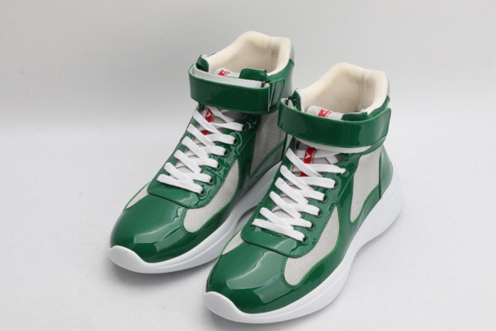 pra*a sneaker p018
