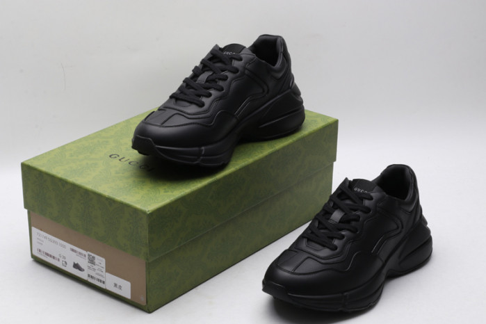 g*u*i ace embroidered low-top sneaker e2356