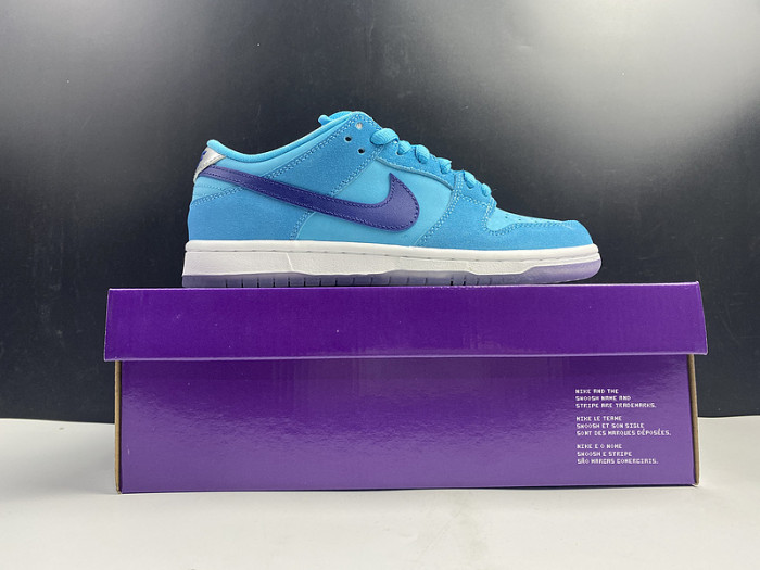 nike dunk  sb low “blue fury” bq6817-400