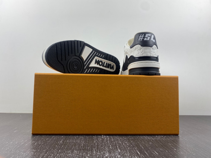 l0vt sneakers