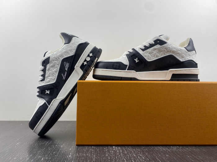 l0vt sneakers