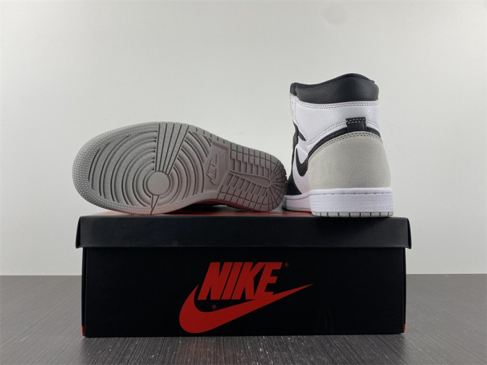 air jordan 1 high og “bleached coral” 555088-108