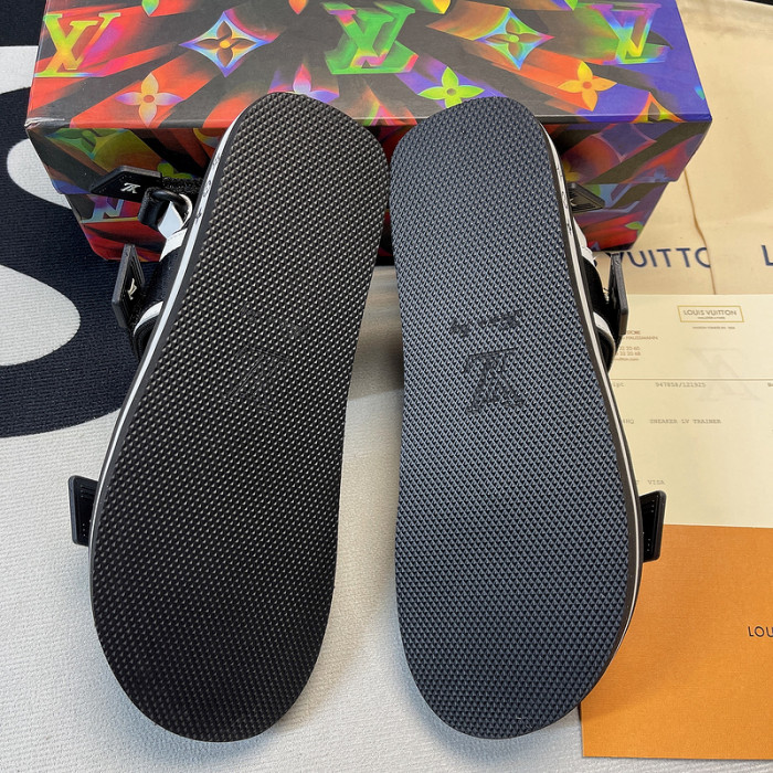 l0vt sneakers
