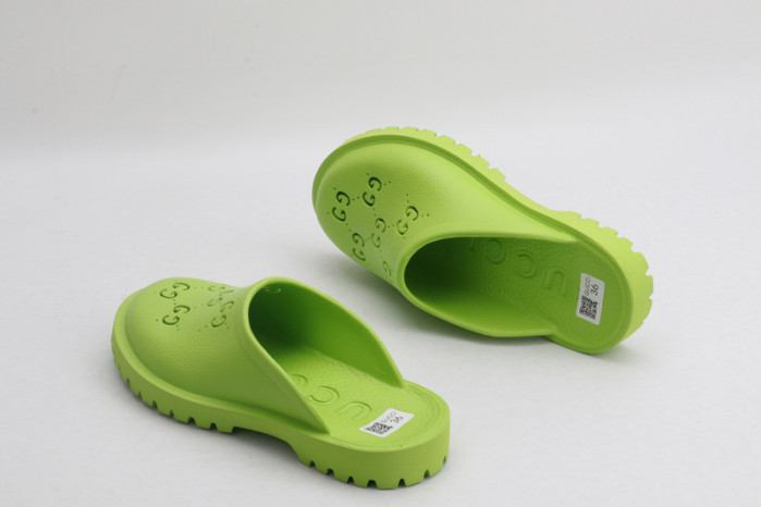 g*u*i slides d6582